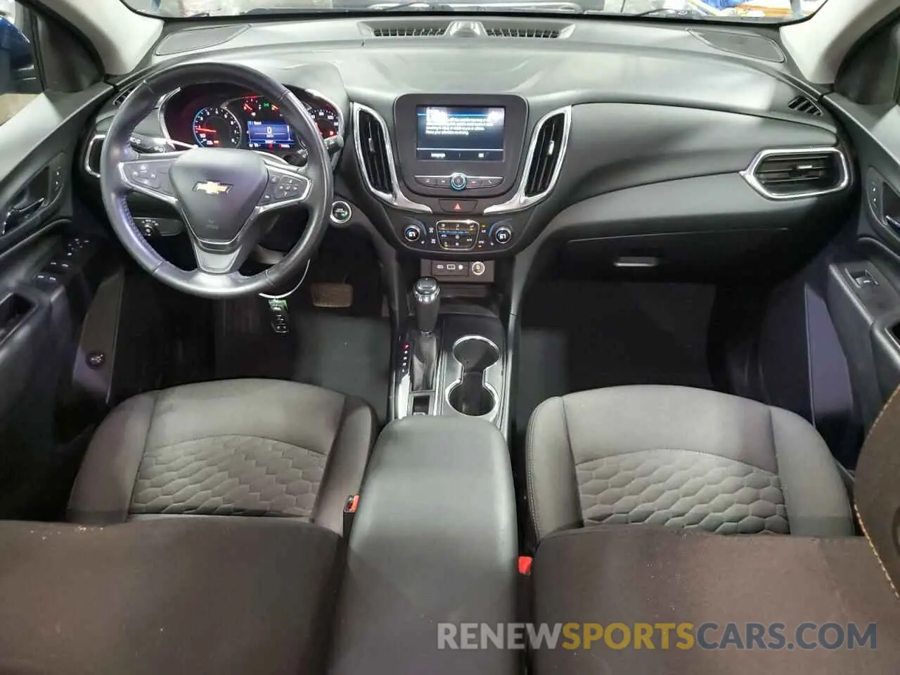 8 Photograph of a damaged car 2GNAXUEV6K6234933 CHEVROLET EQUINOX 2019