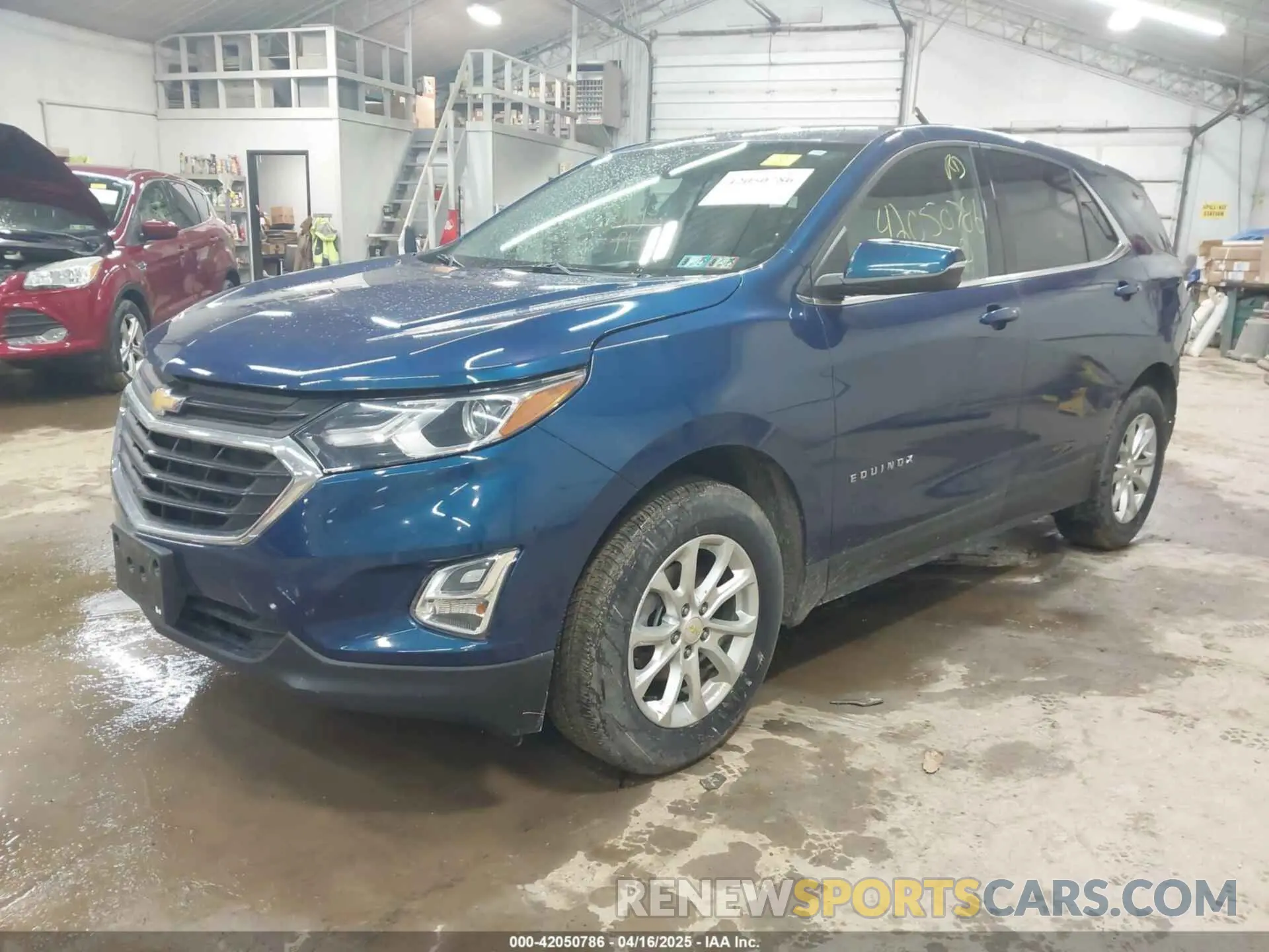 2 Photograph of a damaged car 2GNAXUEV6K6298549 CHEVROLET EQUINOX 2019