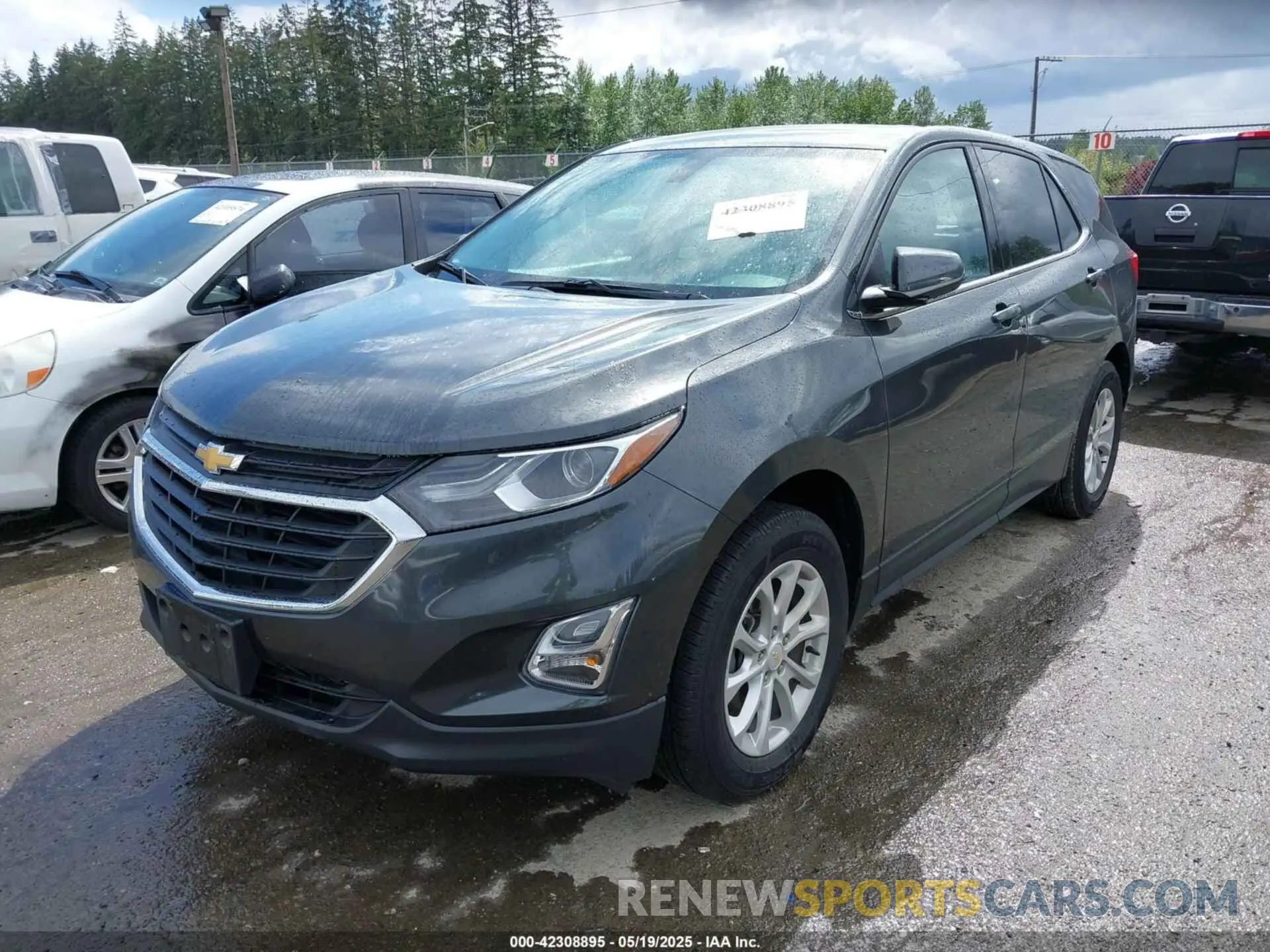 2 Photograph of a damaged car 2GNAXUEV7K6186908 CHEVROLET EQUINOX 2019