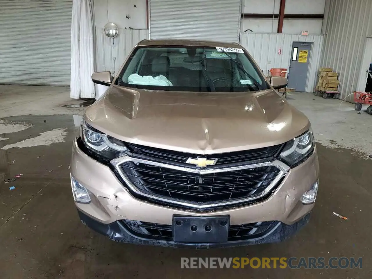 5 Photograph of a damaged car 2GNAXUEV8K6107682 CHEVROLET EQUINOX 2019