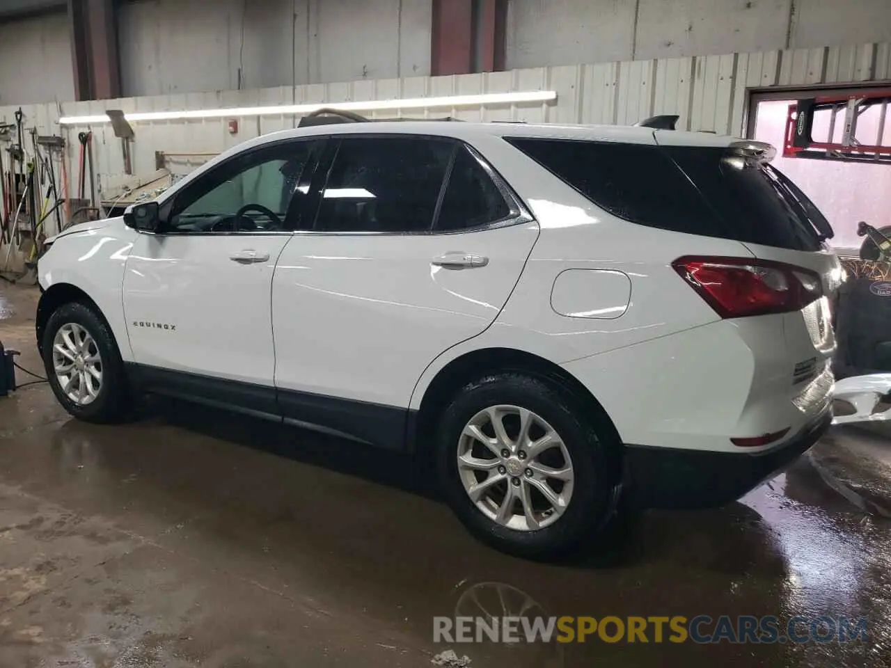 2 Фотография поврежденного автомобиля 2GNAXUEV8K6116723 CHEVROLET EQUINOX 2019