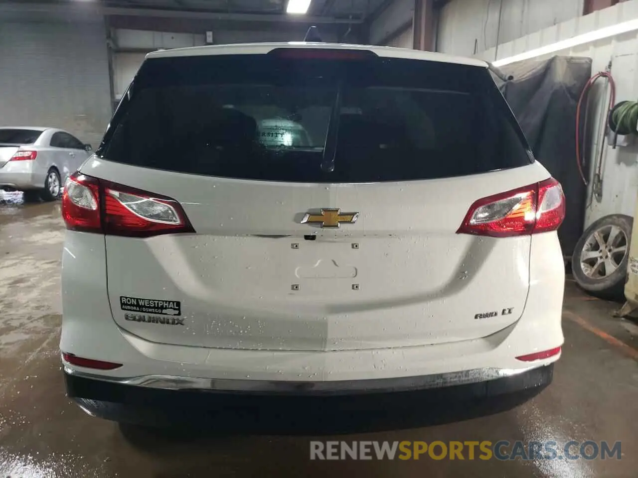 6 Фотография поврежденного автомобиля 2GNAXUEV8K6116723 CHEVROLET EQUINOX 2019