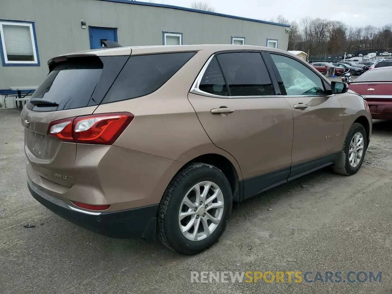 3 Photograph of a damaged car 2GNAXUEV8K6132839 CHEVROLET EQUINOX 2019