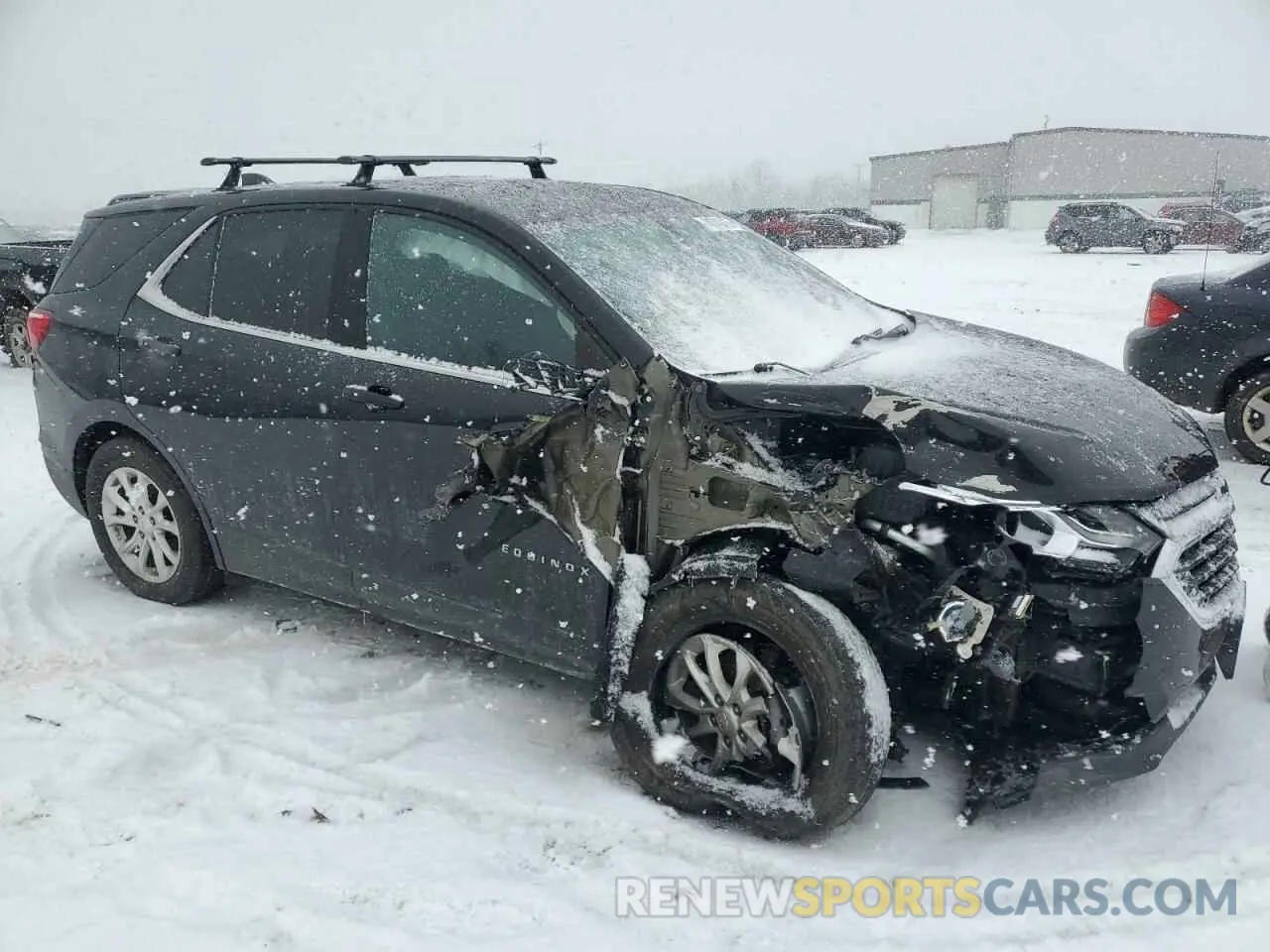 4 Photograph of a damaged car 2GNAXUEV8K6181703 CHEVROLET EQUINOX 2019