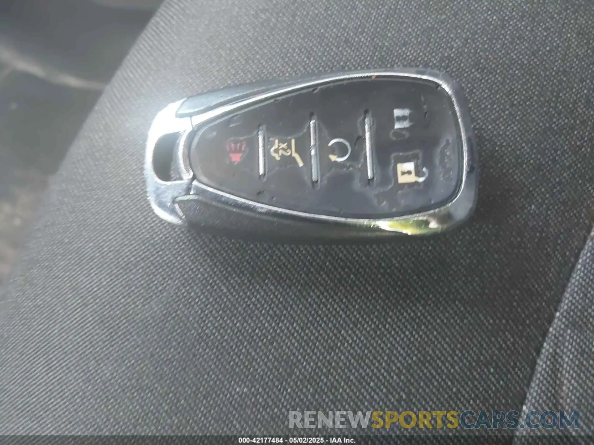 11 Photograph of a damaged car 2GNAXUEV8K6224713 CHEVROLET EQUINOX 2019