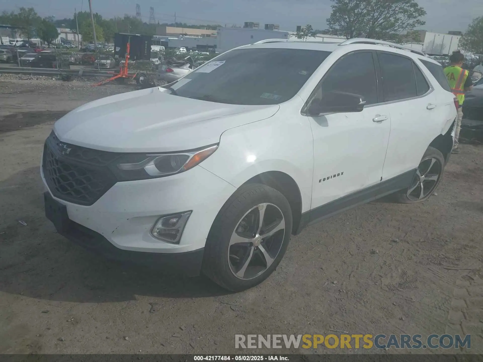 2 Photograph of a damaged car 2GNAXUEV8K6224713 CHEVROLET EQUINOX 2019