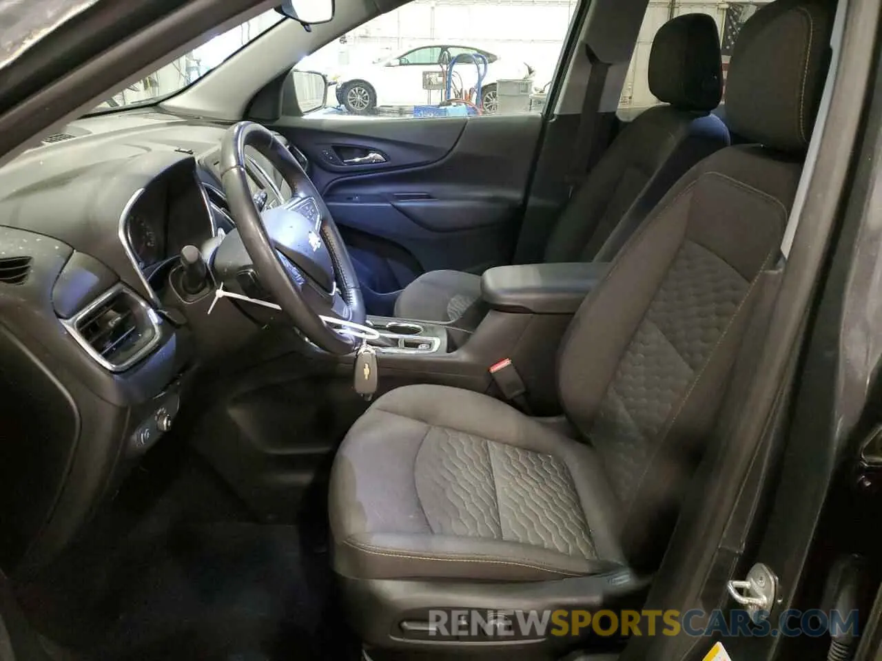 7 Фотография поврежденного автомобиля 2GNAXUEV8K6252527 CHEVROLET EQUINOX 2019