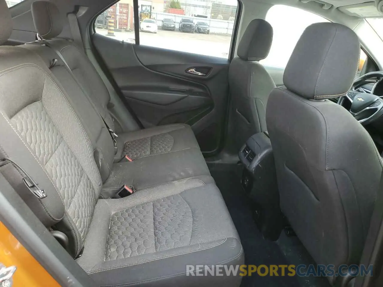 11 Photograph of a damaged car 2GNAXUEV9K6200811 CHEVROLET EQUINOX 2019