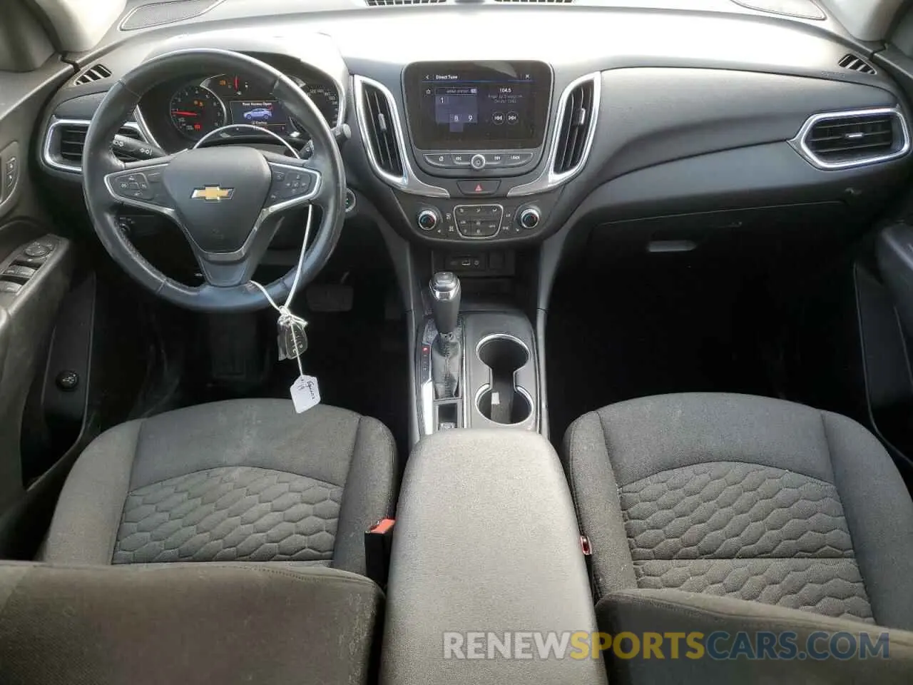 8 Photograph of a damaged car 2GNAXUEV9K6200811 CHEVROLET EQUINOX 2019