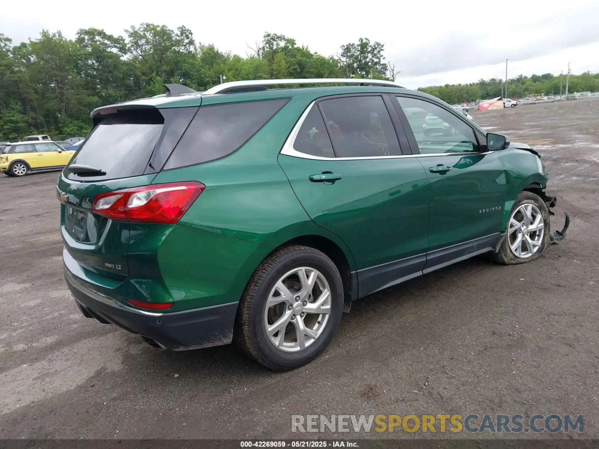 4 Фотография поврежденного автомобиля 2GNAXVEX0K6104072 CHEVROLET EQUINOX 2019