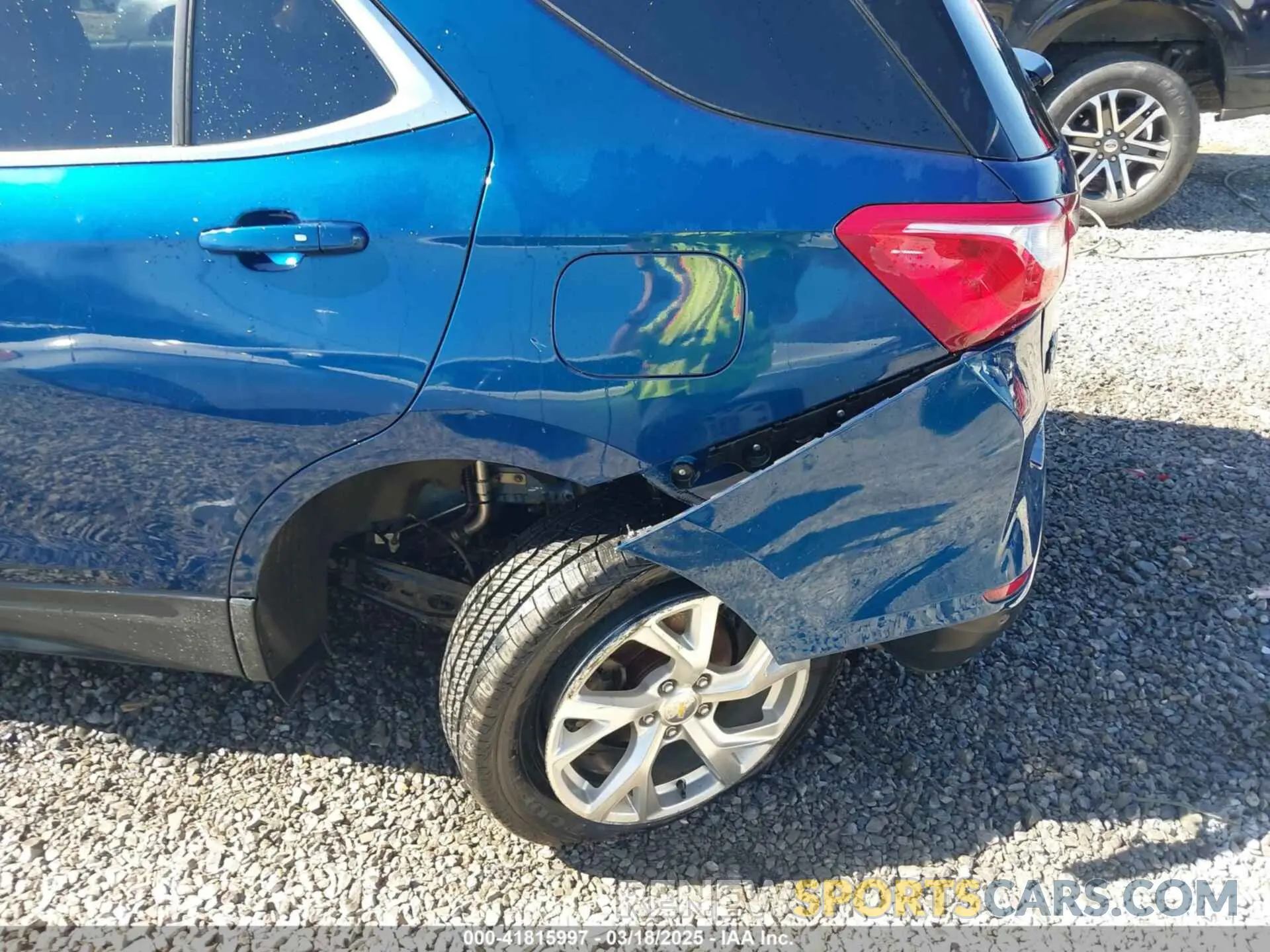 6 Фотография поврежденного автомобиля 2GNAXVEX3K6240633 CHEVROLET EQUINOX 2019