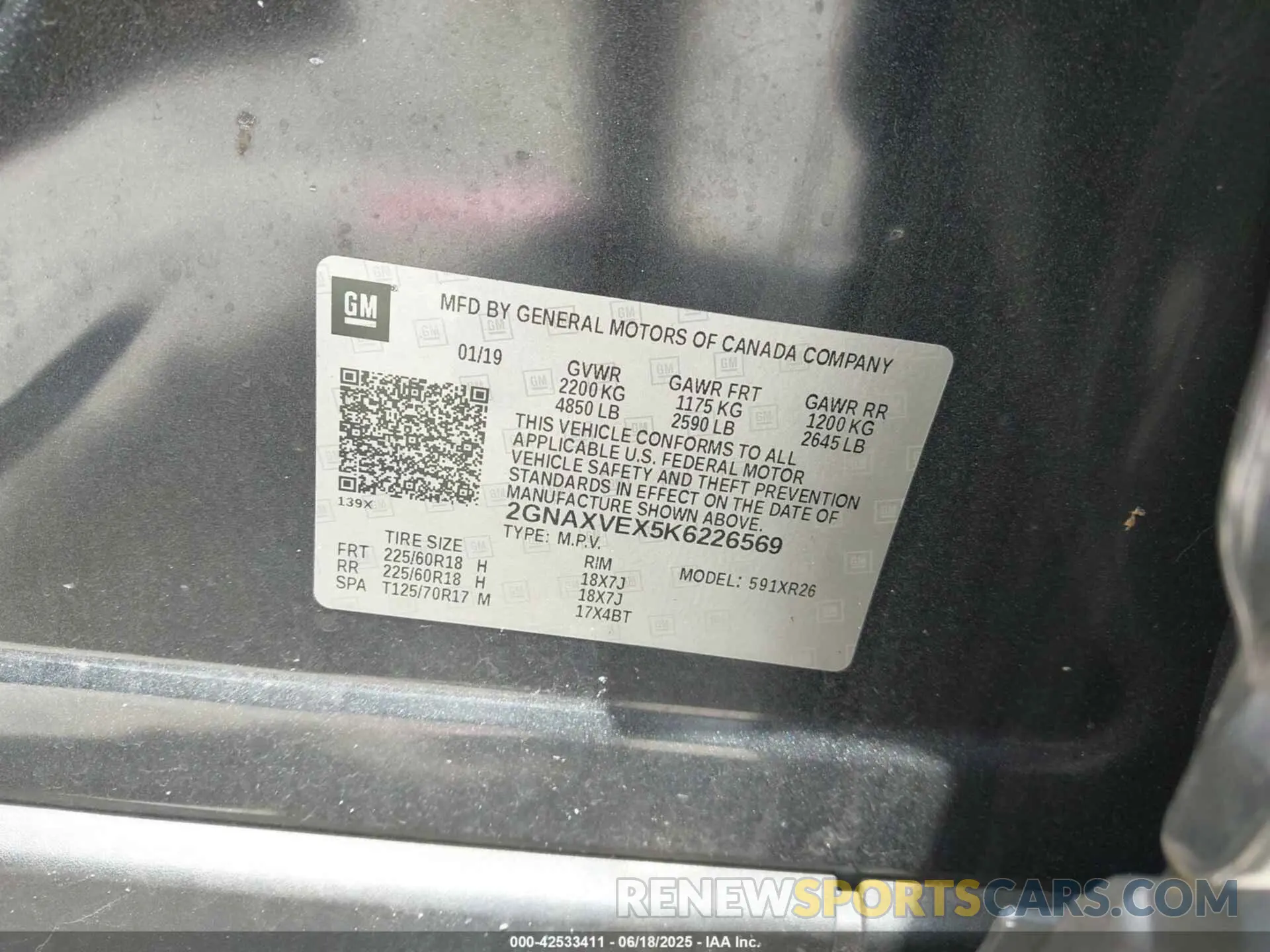 9 Photograph of a damaged car 2GNAXVEX5K6226569 CHEVROLET EQUINOX 2019