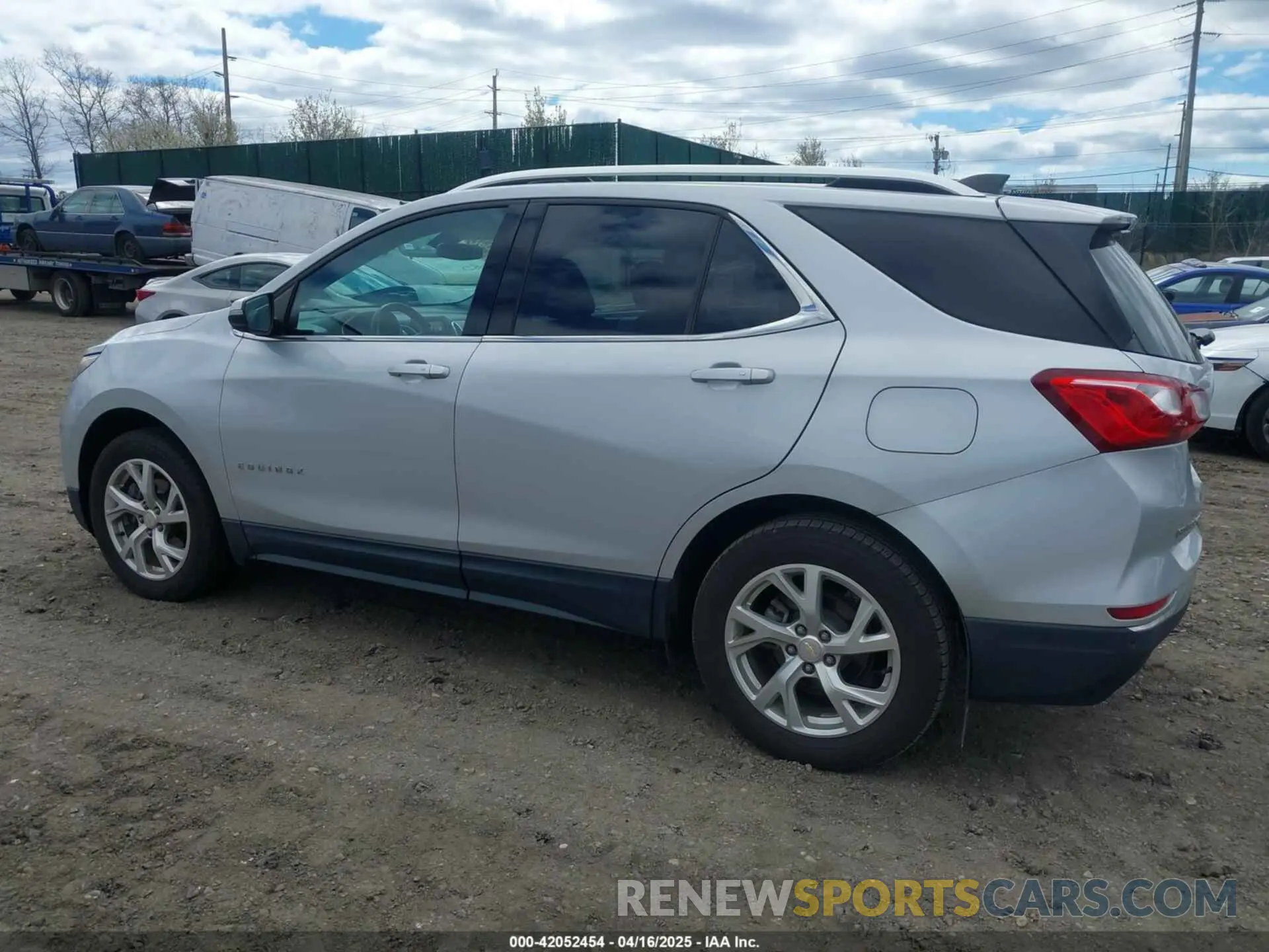 3 Photograph of a damaged car 2GNAXVEX8K6104224 CHEVROLET EQUINOX 2019