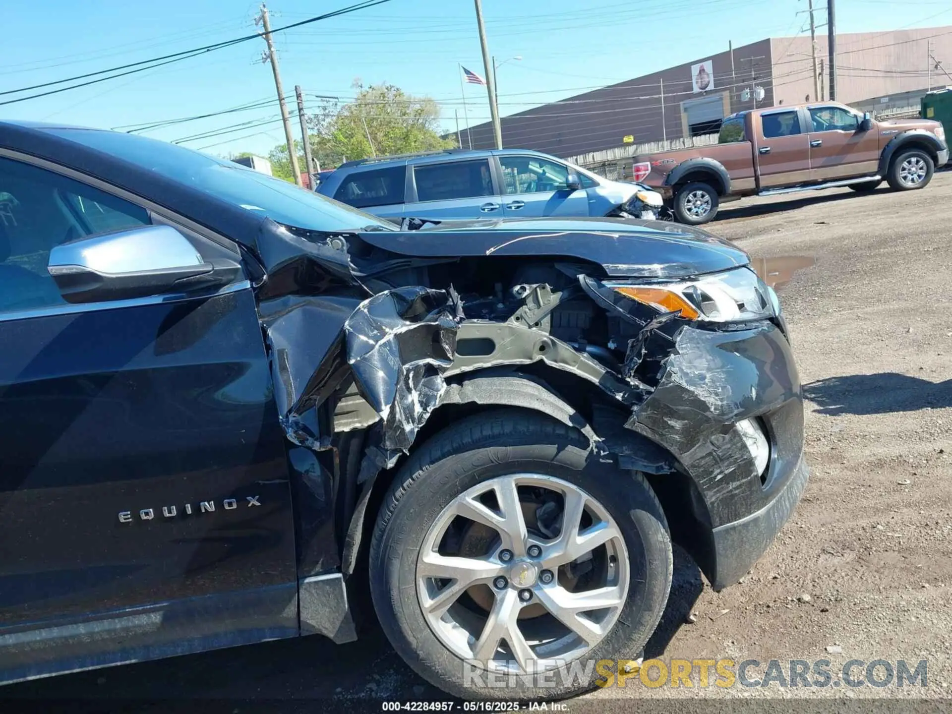 17 Фотография поврежденного автомобиля 2GNAXXEV0K6172690 CHEVROLET EQUINOX 2019