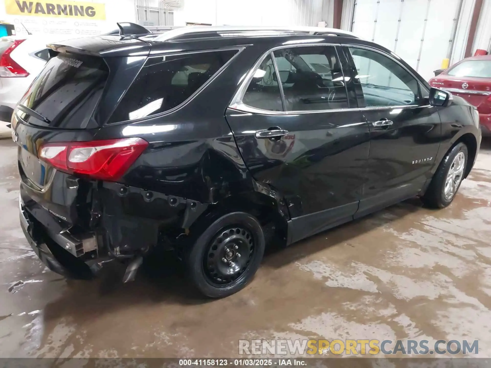 4 Photograph of a damaged car 2GNAXXEV0K6246139 CHEVROLET EQUINOX 2019