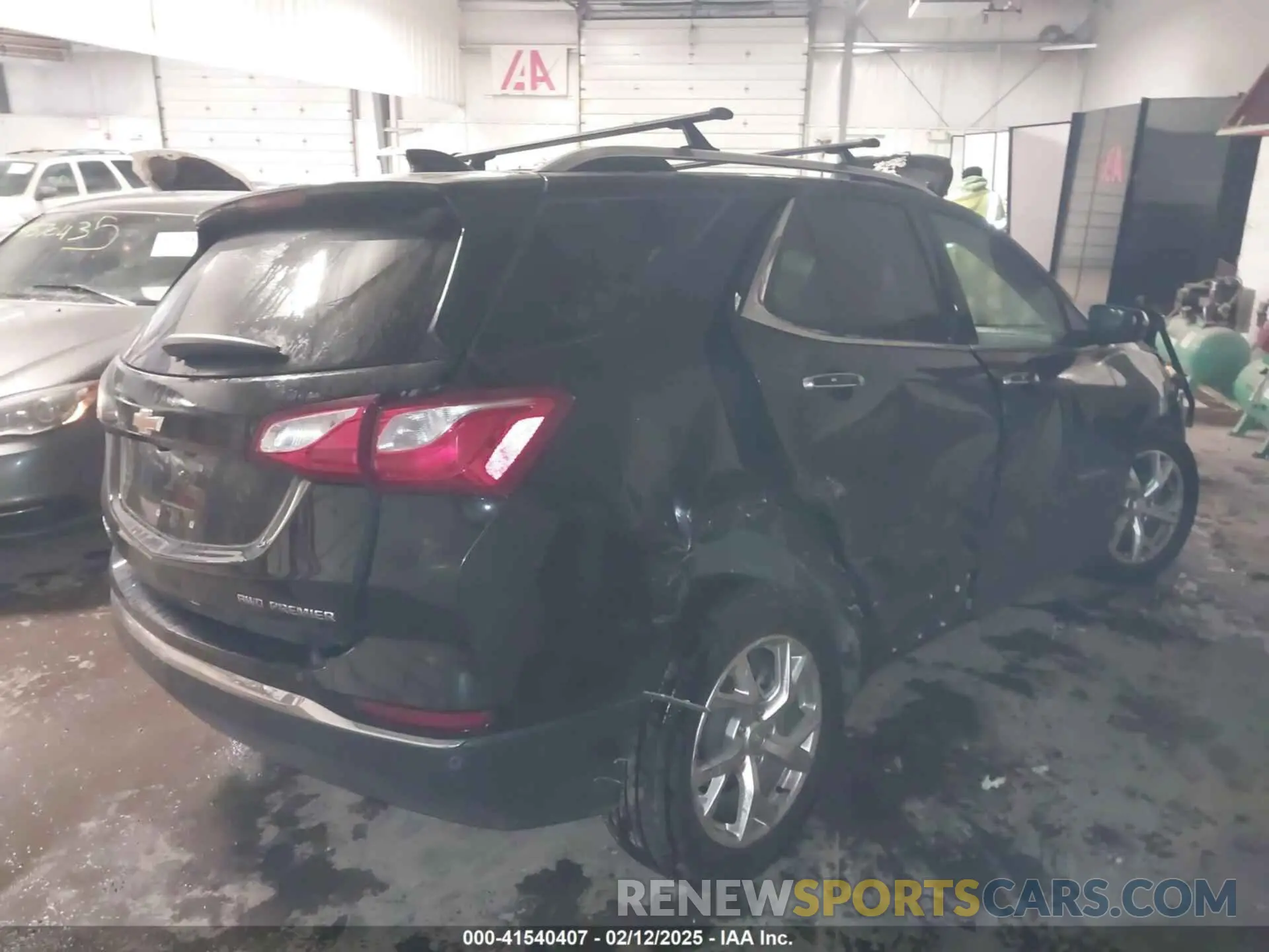 4 Photograph of a damaged car 2GNAXXEV1K6231746 CHEVROLET EQUINOX 2019