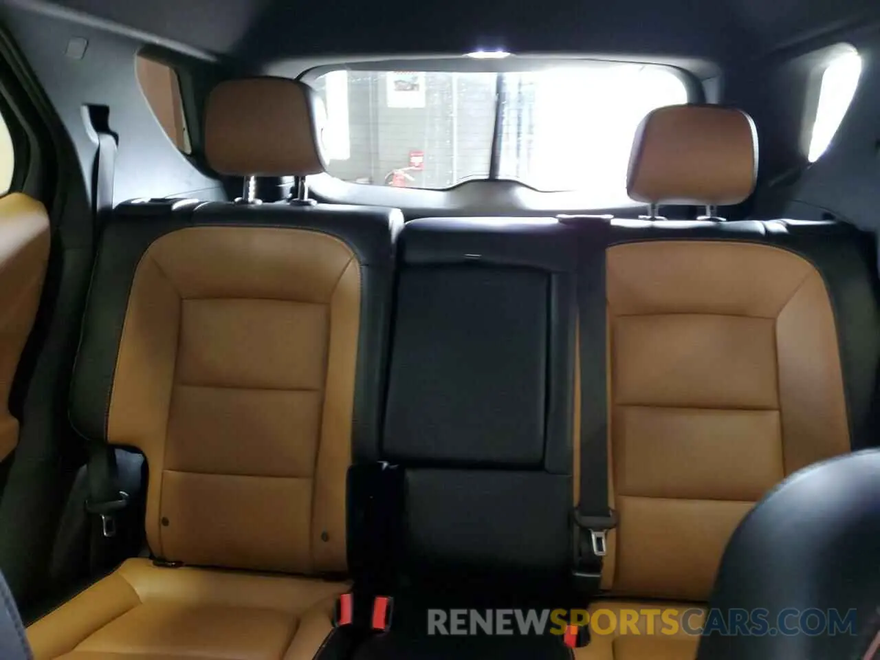 10 Photograph of a damaged car 2GNAXXEV6K6274298 CHEVROLET EQUINOX 2019