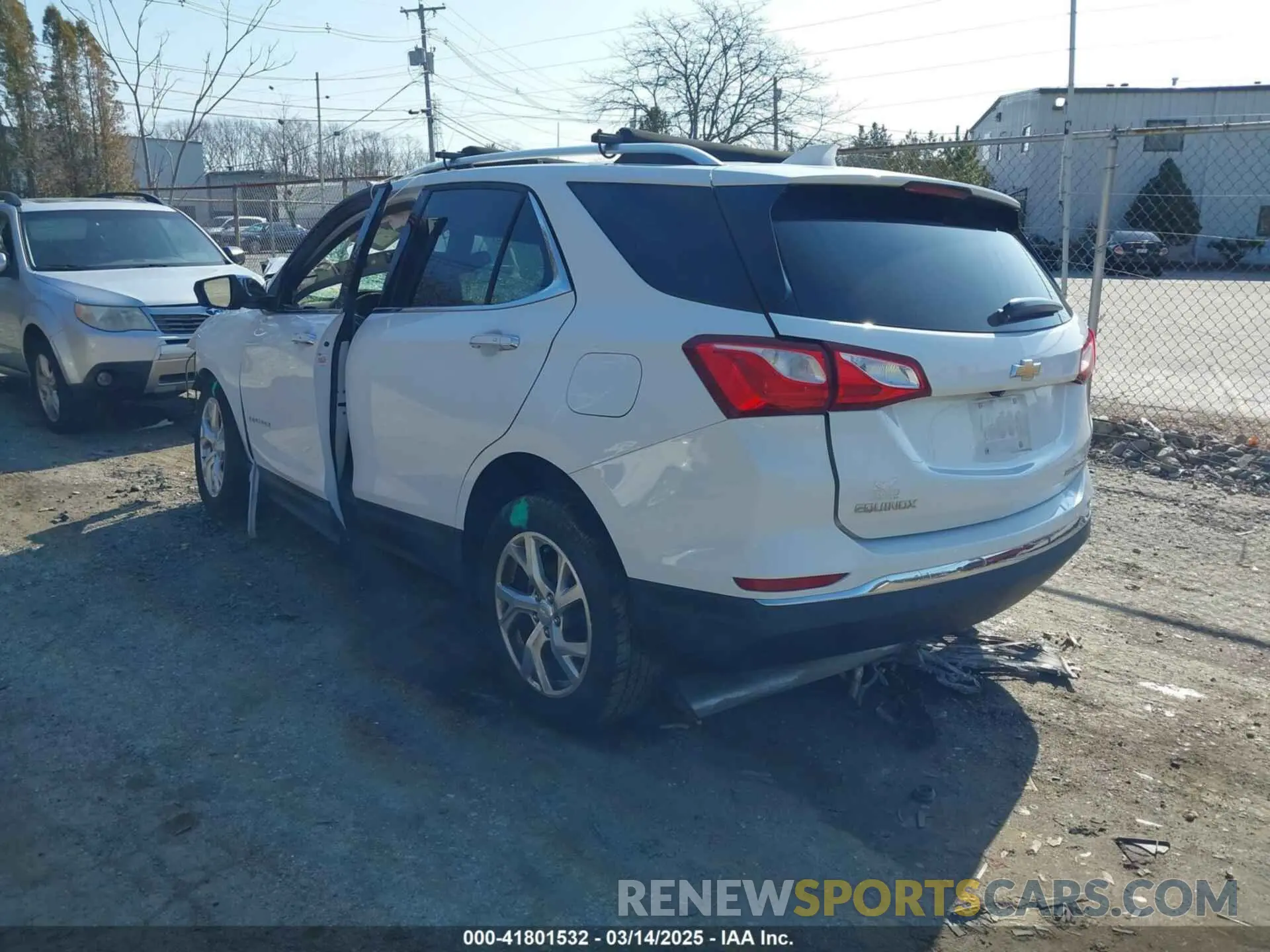 3 Photograph of a damaged car 2GNAXXEV8K6192590 CHEVROLET EQUINOX 2019