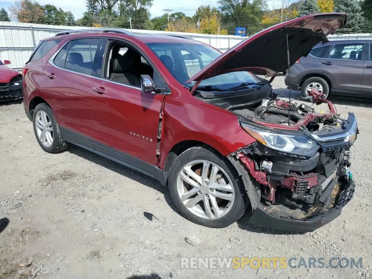 4 Photograph of a damaged car 2GNAXYEX2K6136619 CHEVROLET EQUINOX 2019
