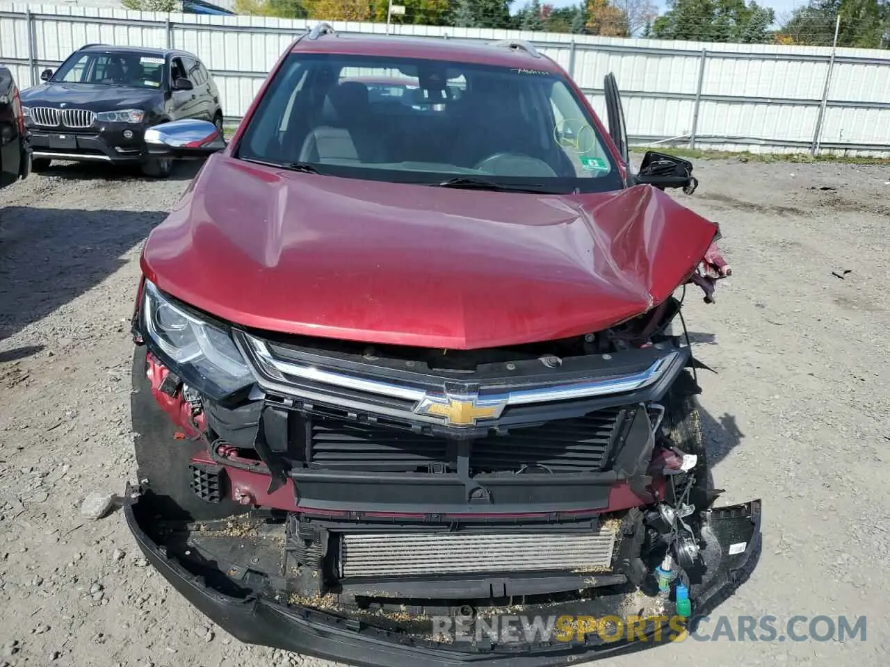 5 Photograph of a damaged car 2GNAXYEX2K6136619 CHEVROLET EQUINOX 2019