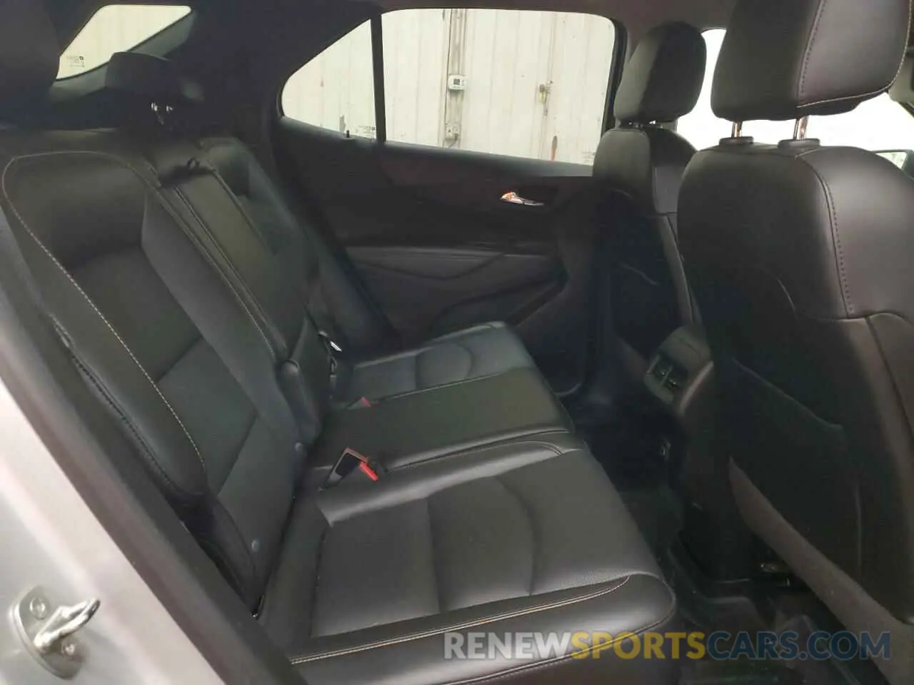 10 Photograph of a damaged car 2GNAXYEX2K6290778 CHEVROLET EQUINOX 2019