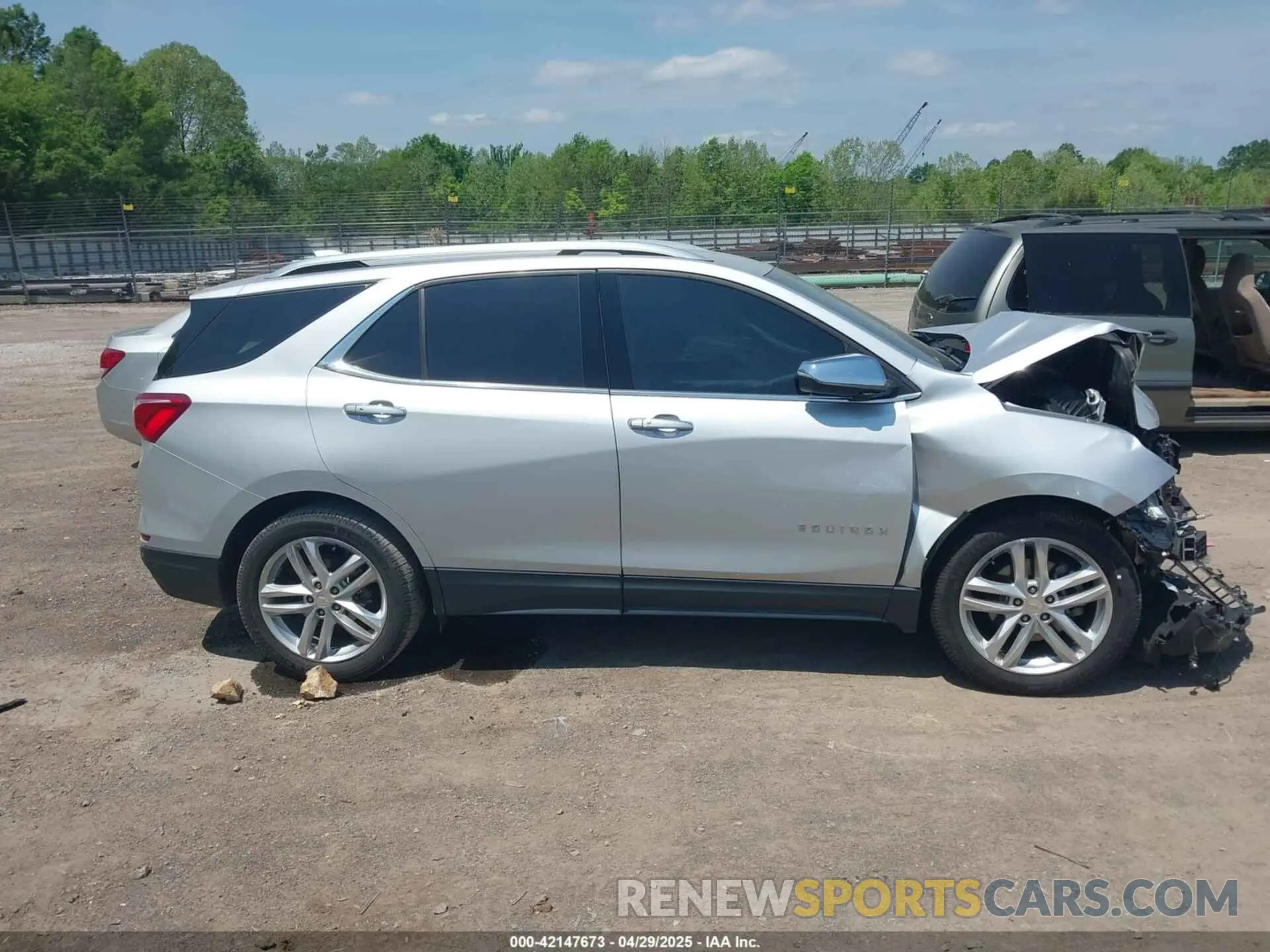 13 Фотография поврежденного автомобиля 2GNAXYEX4K6212986 CHEVROLET EQUINOX 2019
