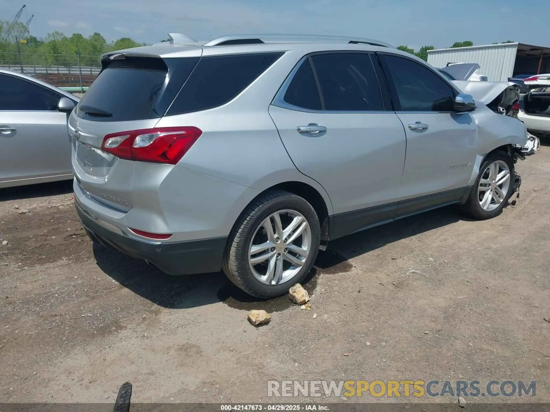 4 Фотография поврежденного автомобиля 2GNAXYEX4K6212986 CHEVROLET EQUINOX 2019