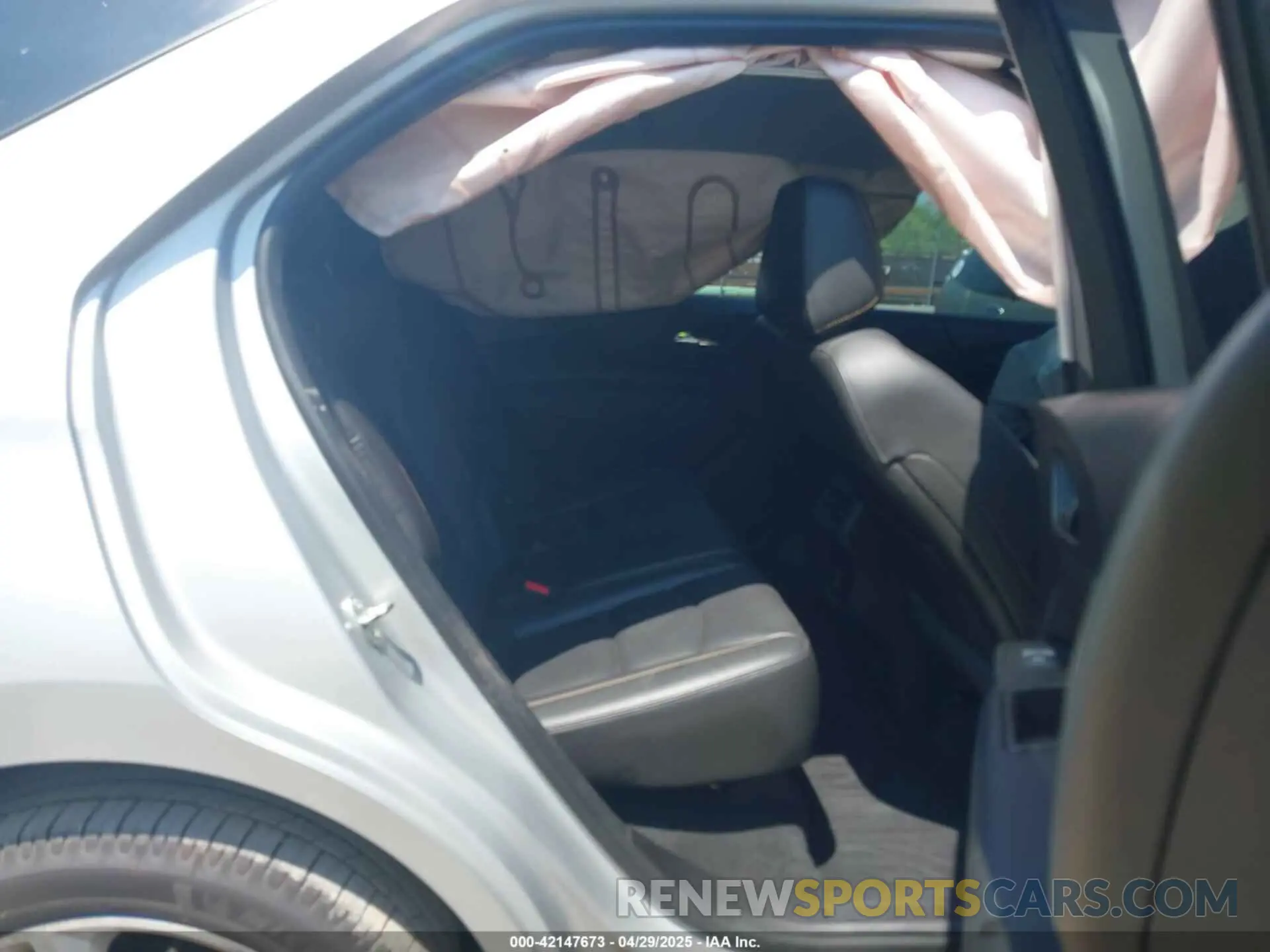 8 Фотография поврежденного автомобиля 2GNAXYEX4K6212986 CHEVROLET EQUINOX 2019