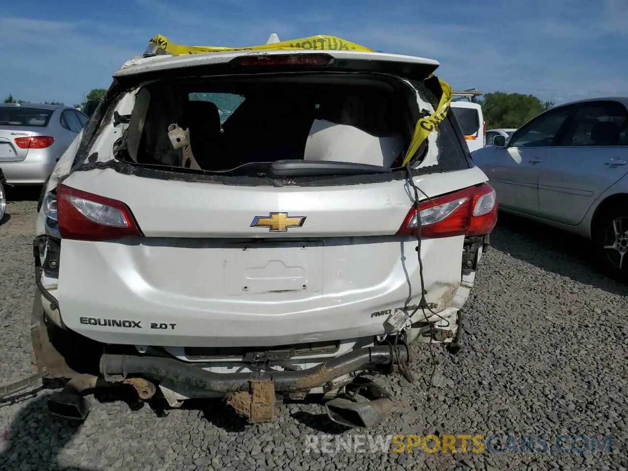 6 Photograph of a damaged car 2GNAXYEX8K6293880 CHEVROLET EQUINOX 2019