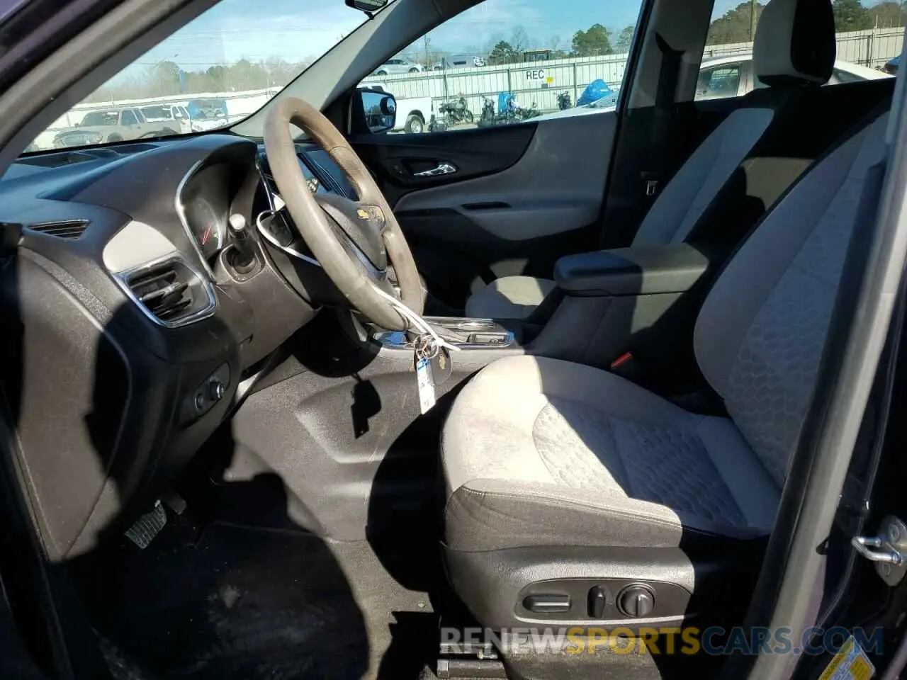 7 Photograph of a damaged car 3GNAXHEV0KS523668 CHEVROLET EQUINOX 2019
