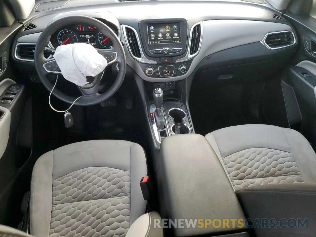 8 Photograph of a damaged car 3GNAXHEV1KS610169 CHEVROLET EQUINOX 2019
