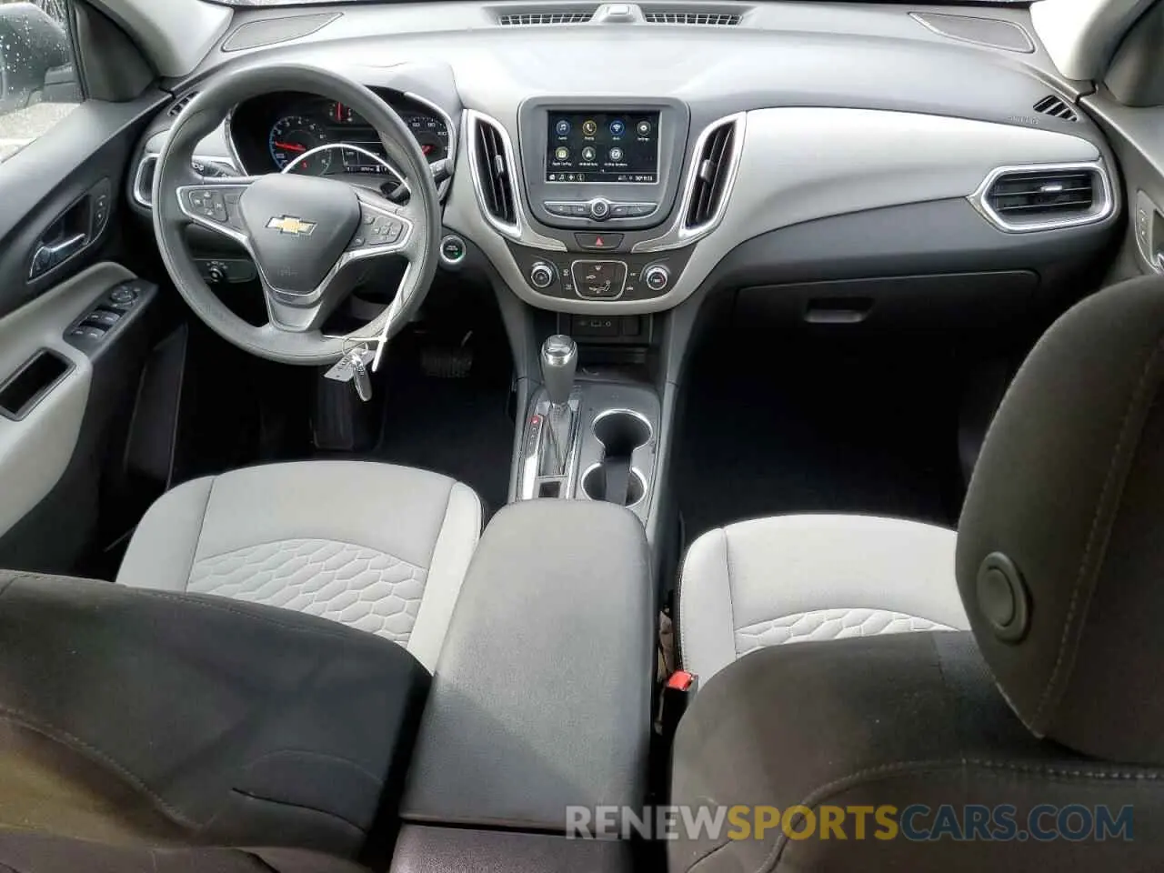 8 Фотография поврежденного автомобиля 3GNAXHEV1KS653510 CHEVROLET EQUINOX 2019