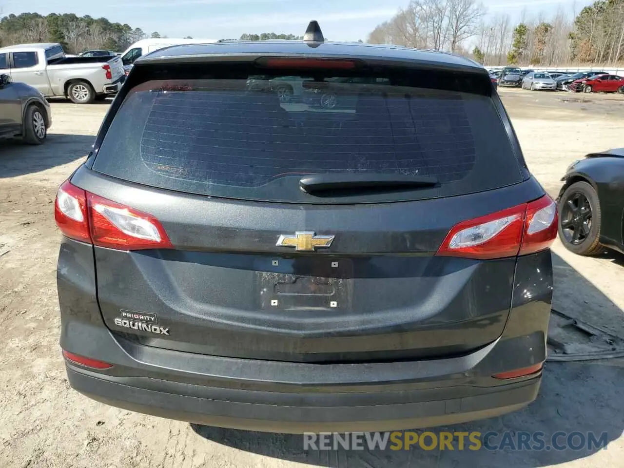 6 Photograph of a damaged car 3GNAXHEV4KL150984 CHEVROLET EQUINOX 2019