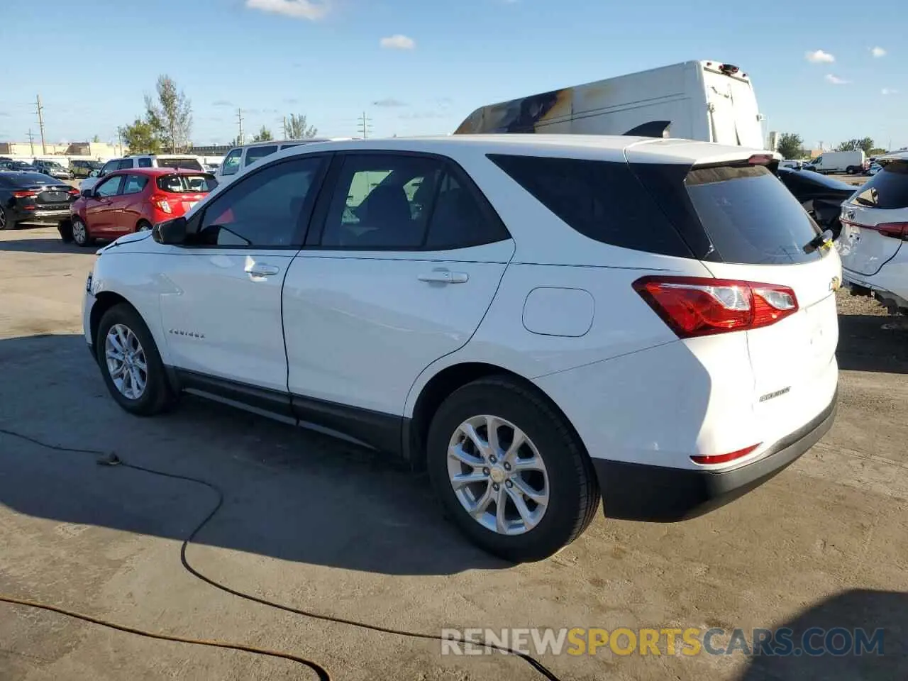 2 Photograph of a damaged car 3GNAXHEV4KS650326 CHEVROLET EQUINOX 2019