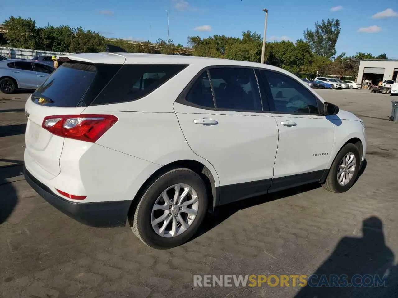 3 Photograph of a damaged car 3GNAXHEV4KS650326 CHEVROLET EQUINOX 2019