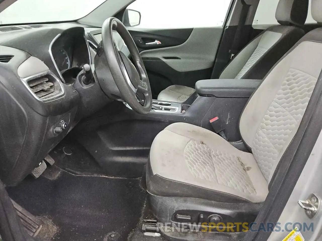 7 Photograph of a damaged car 3GNAXHEV4KS677204 CHEVROLET EQUINOX 2019