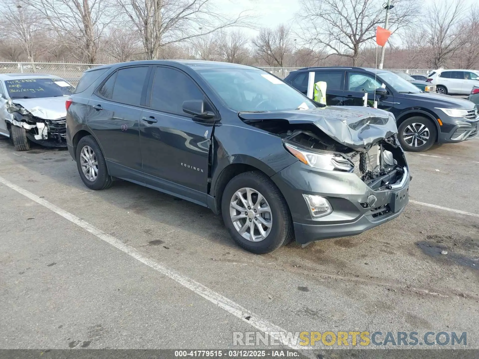 1 Photograph of a damaged car 3GNAXHEV5KL214904 CHEVROLET EQUINOX 2019