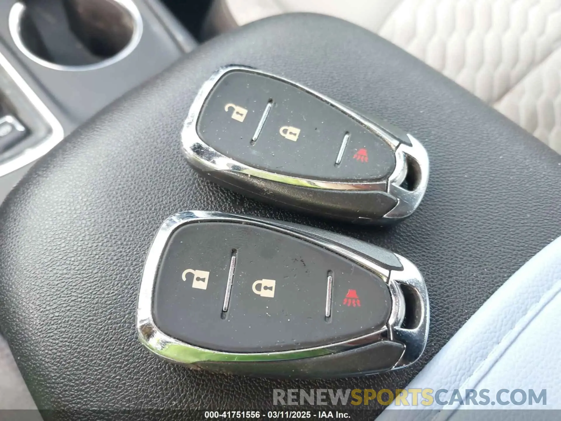 11 Фотография поврежденного автомобиля 3GNAXHEV6KL166023 CHEVROLET EQUINOX 2019
