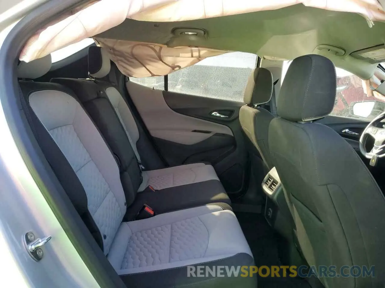 11 Photograph of a damaged car 3GNAXHEV6KS595619 CHEVROLET EQUINOX 2019