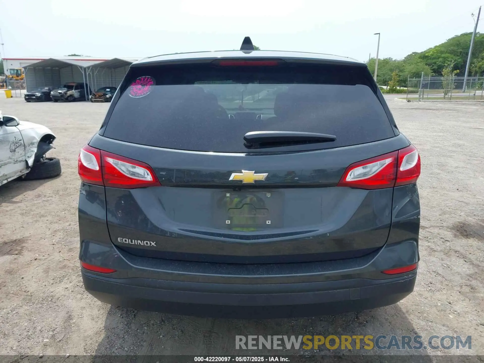 16 Photograph of a damaged car 3GNAXHEV6KS659819 CHEVROLET EQUINOX 2019