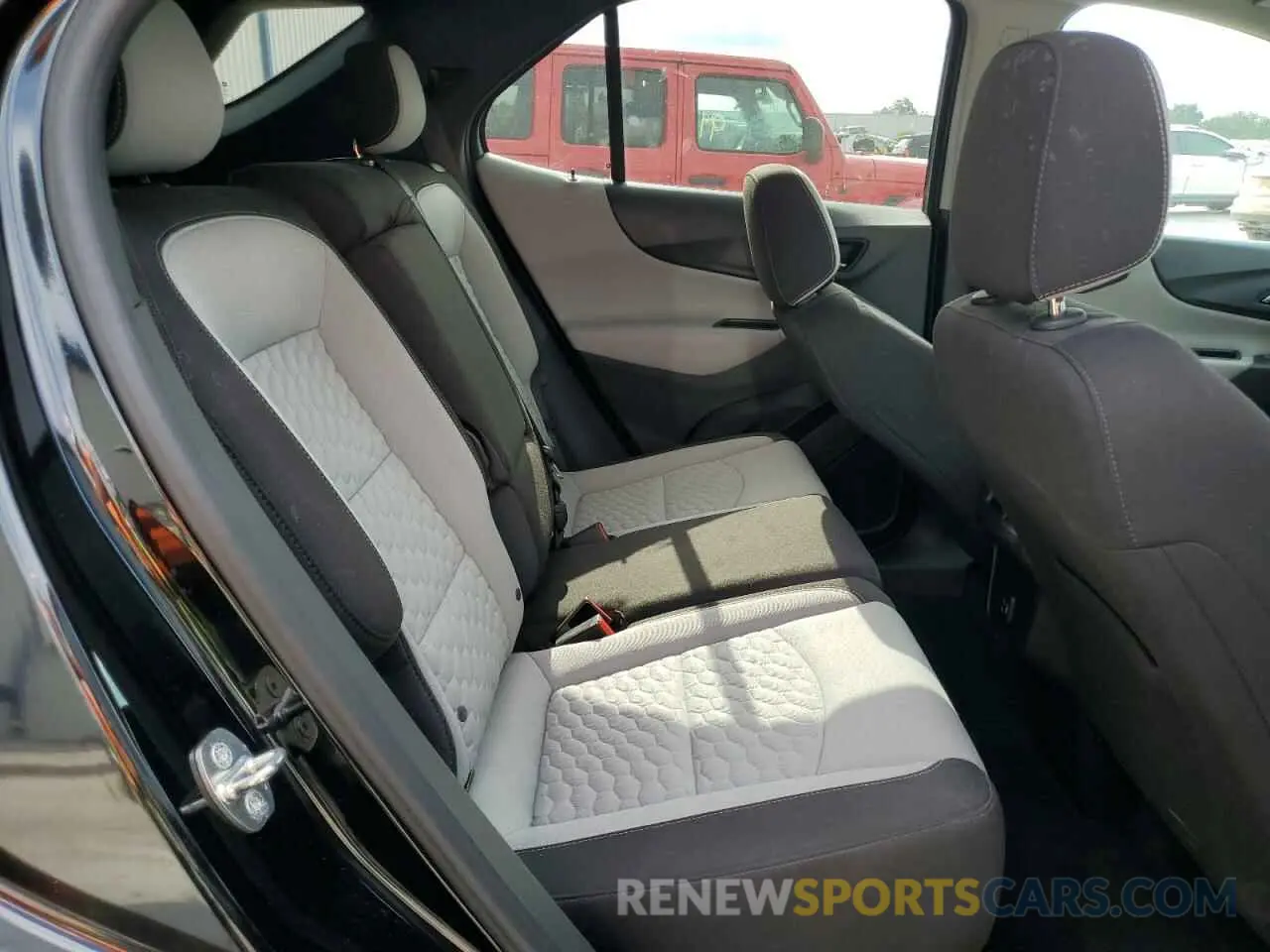 11 Фотография поврежденного автомобиля 3GNAXHEV8KL183423 CHEVROLET EQUINOX 2019