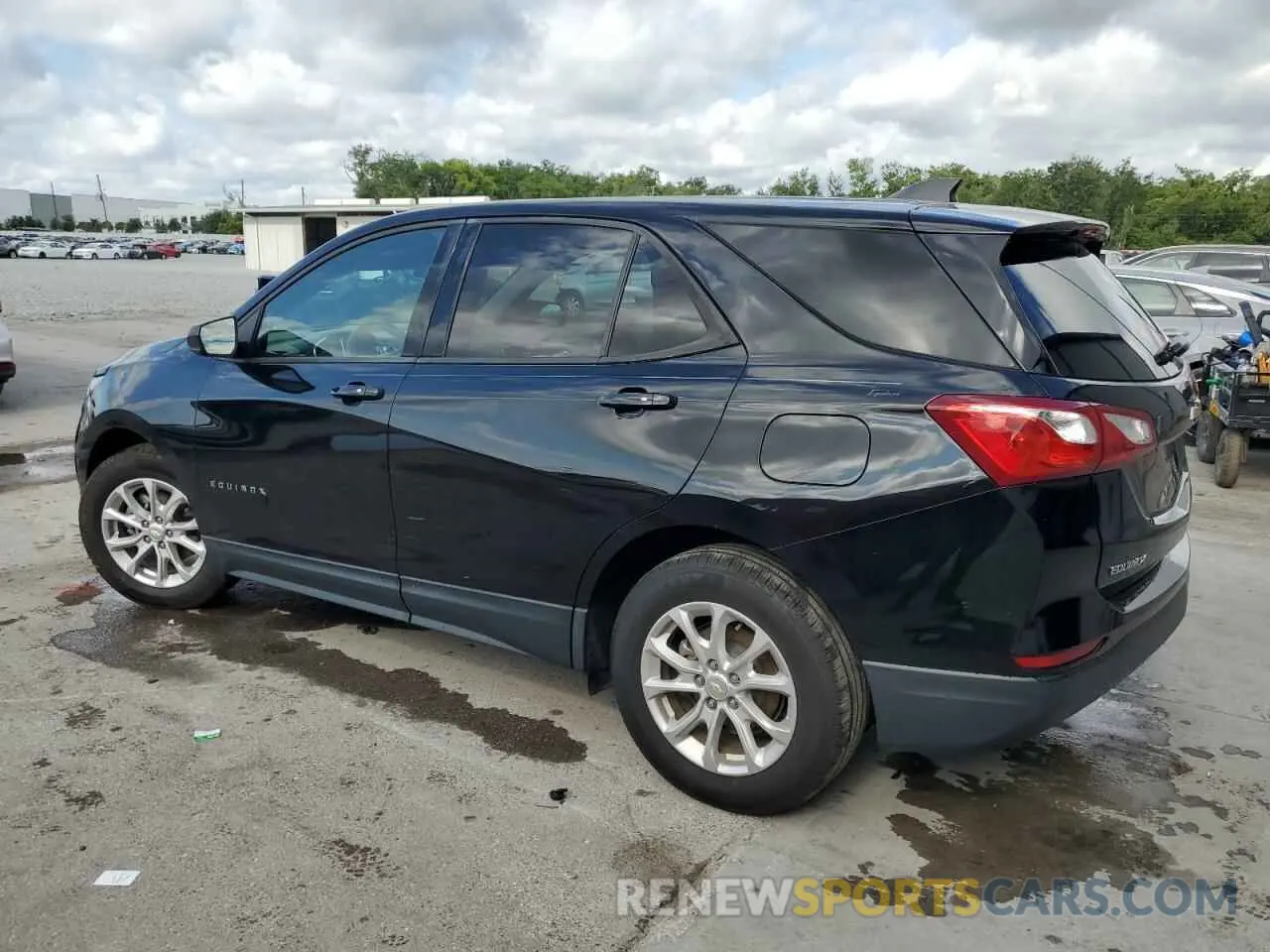 2 Фотография поврежденного автомобиля 3GNAXHEV8KL183423 CHEVROLET EQUINOX 2019