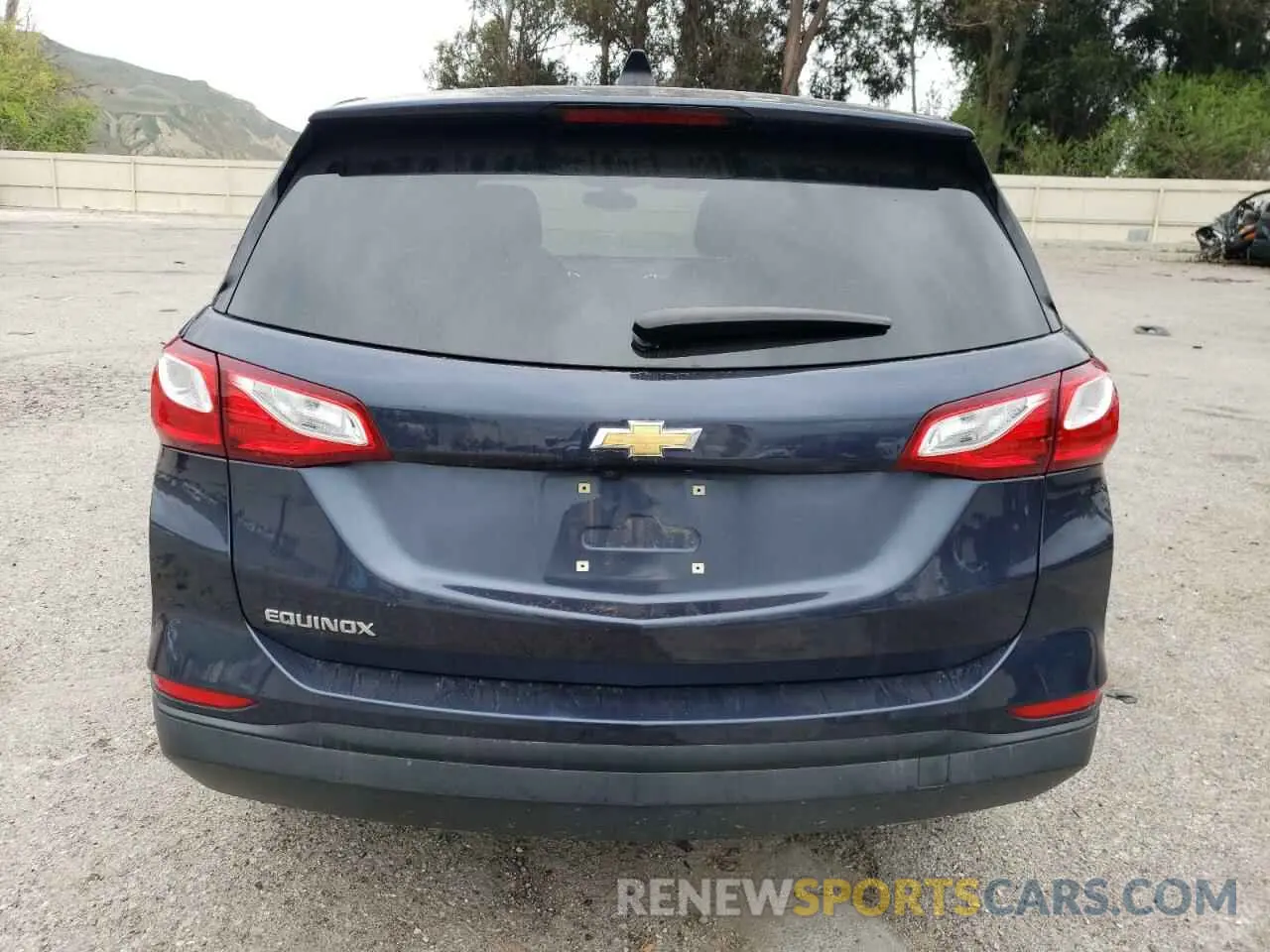 6 Photograph of a damaged car 3GNAXHEV8KL247749 CHEVROLET EQUINOX 2019