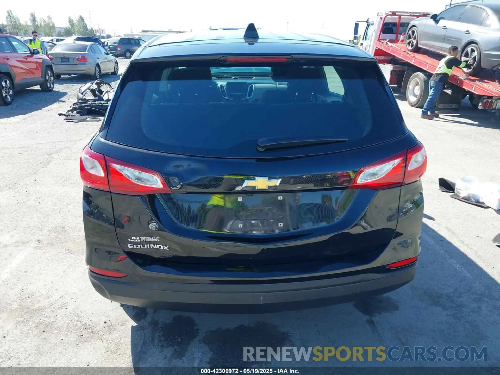 15 Photograph of a damaged car 3GNAXHEV8KL326760 CHEVROLET EQUINOX 2019
