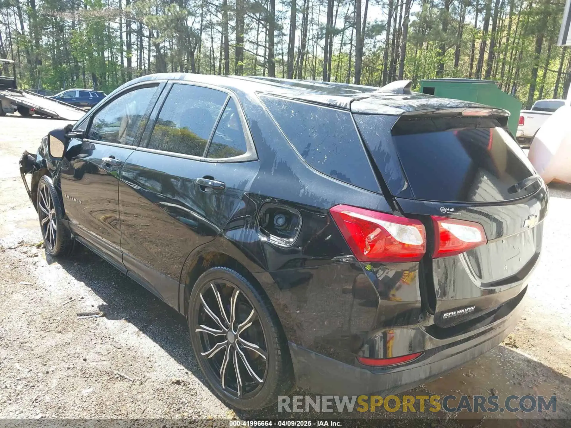 3 Photograph of a damaged car 3GNAXHEV8KL400940 CHEVROLET EQUINOX 2019