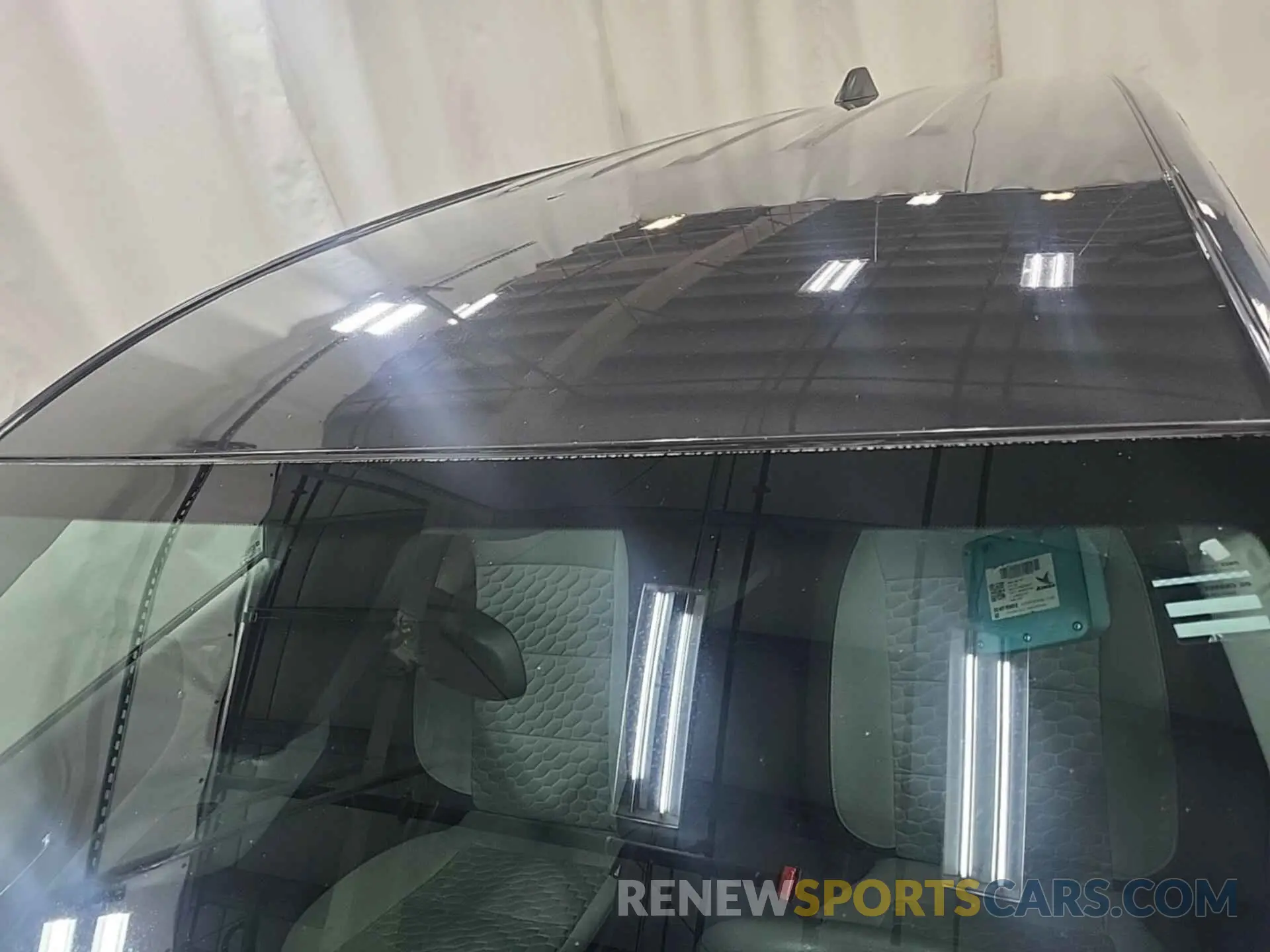 10 Photograph of a damaged car 3GNAXHEV8KS579597 CHEVROLET EQUINOX 2019
