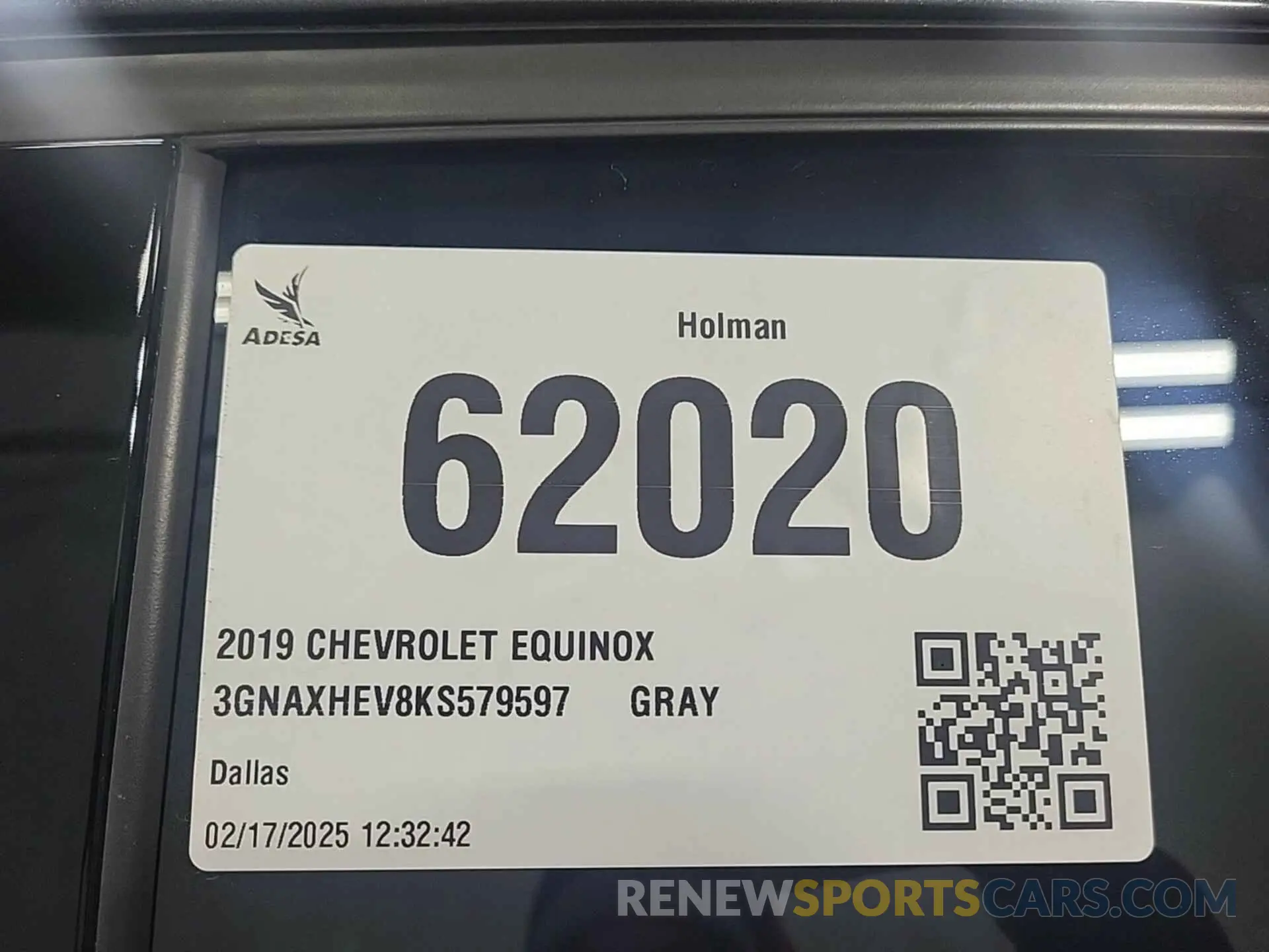 32 Photograph of a damaged car 3GNAXHEV8KS579597 CHEVROLET EQUINOX 2019