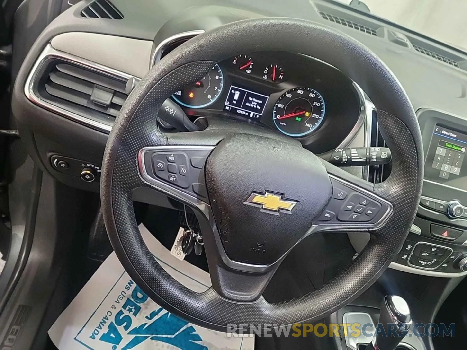 33 Photograph of a damaged car 3GNAXHEV8KS579597 CHEVROLET EQUINOX 2019
