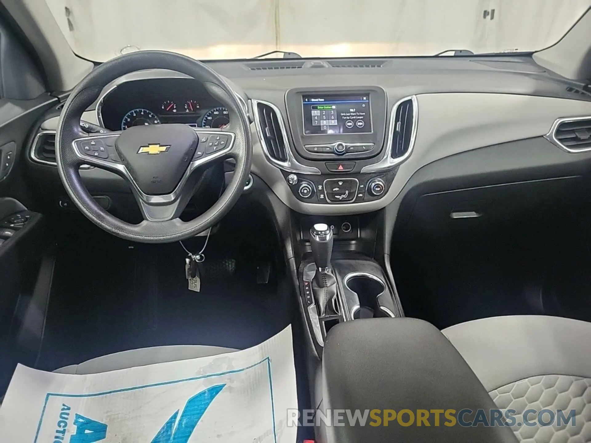 8 Photograph of a damaged car 3GNAXHEV8KS579597 CHEVROLET EQUINOX 2019