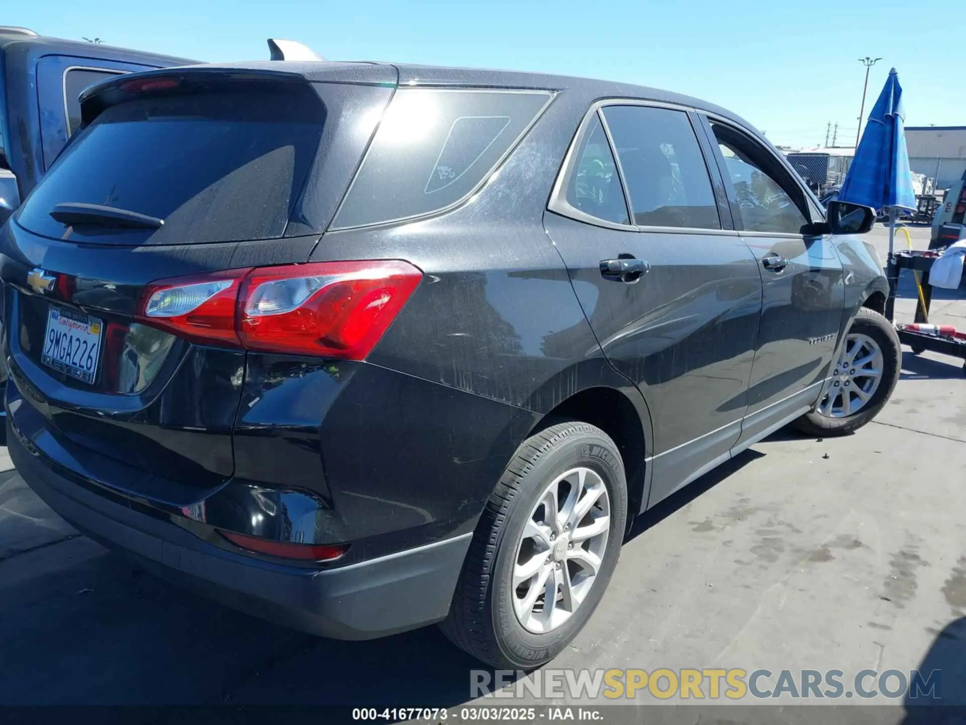 4 Photograph of a damaged car 3GNAXHEV9KL358651 CHEVROLET EQUINOX 2019